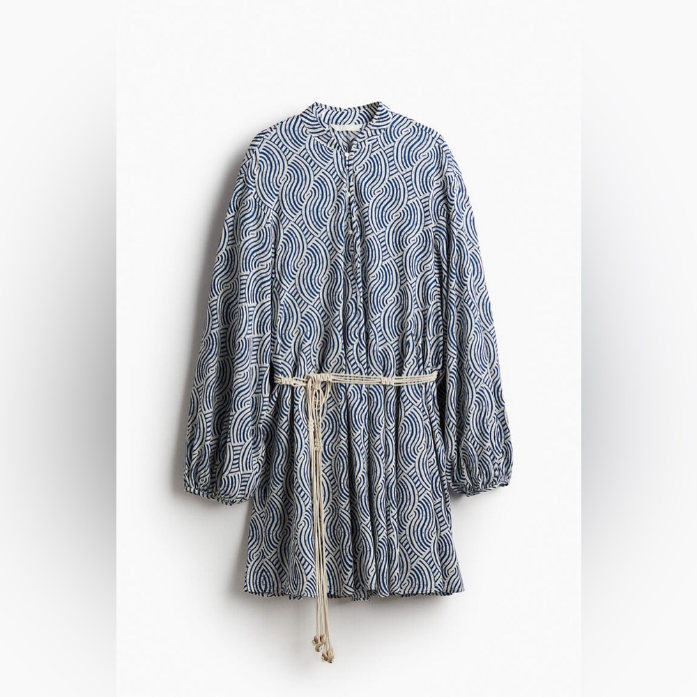 H&M Blue and White Patterned Mini Dress
